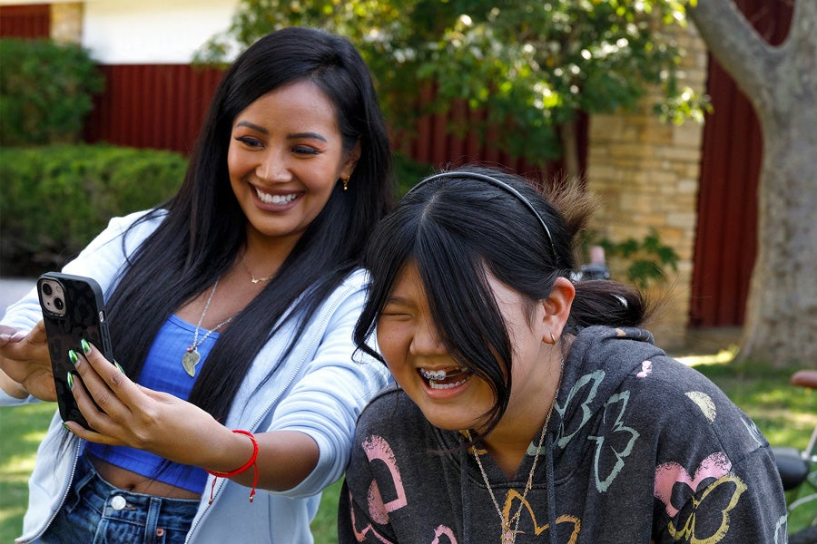 [highlight-gold]Donate[/highlight-gold]